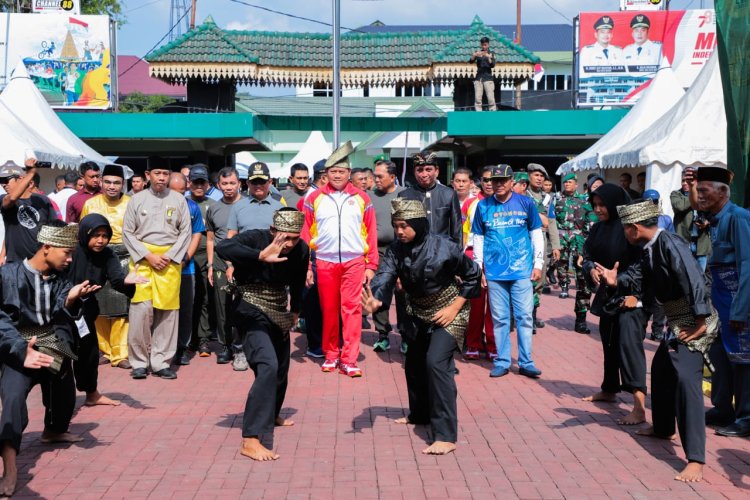 Panglima TNI Lepas Tim "The Rising Tide A Resonance 2023" Etape 2 Medan-Padang