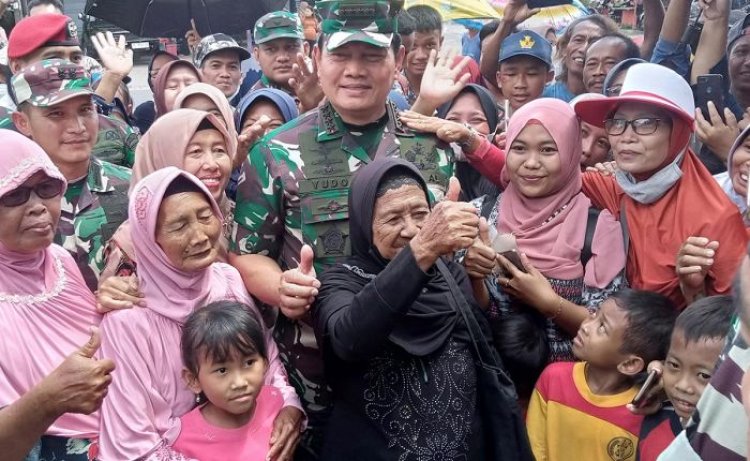 TNI Merangkul Pendemo di Rempang