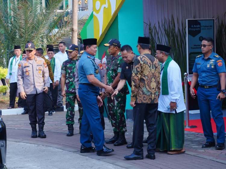 Panglima TNI  Mendampingi Presiden Joko Widodo Hadiri Munas dan Konbes NU 2023 di Ponpes Al-Hamid