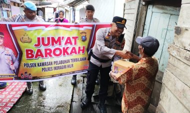 Jumat Berkah: Polsek KSKP dan Ranting Bhayangkari Menyebarkan Paket Sembako dan Makanan Siap Saji