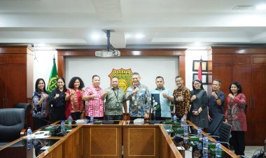 Kepala Pusat Penerangan Hukum Kejaksaan Agung Menerima Audiensi dari FIKOM Universitas Prof. Dr. Moestopo (Beragama) untuk Membahas Strategi Komunikasi Publik