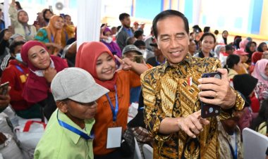 Bagikan Bantuan Pangan: Presiden Mengatasi Krisis Pangan Global dengan Harga Beras yang Meningkat