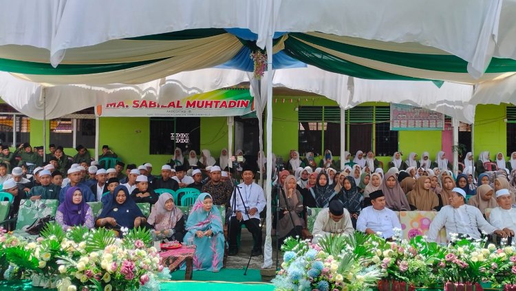 Penutupan Festival Hadroh Pelajar Sebagai Bagian dari Peringatan Isra' Mi'raj Nabi Muhammad SAW 1445 H/2024