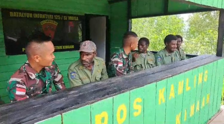 Satgas Yonif 125/SMB Mendirikan Poskamling di Dermaga Kimaam