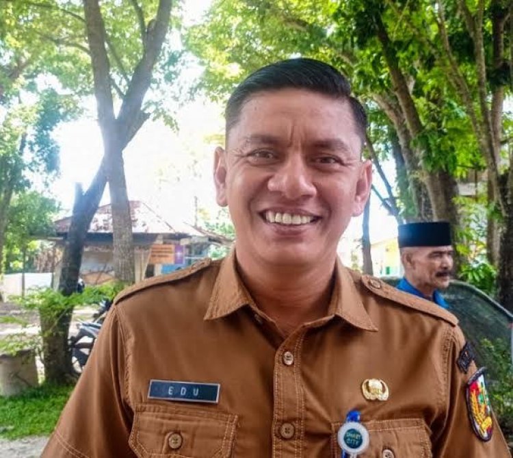 "Tahun Ini, Disiapkan Dana Rp 15 Miliar untuk Perbaikan Jalan Rusak di Pekanbaru."