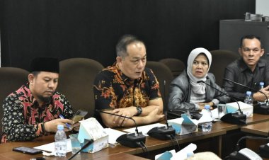 Komisi IV DPRD Gelar Hearing dengan Balitbang untuk Membahas Rencana Anggaran Pendapatan dan Belanja Daerah (R-APBD) 2024