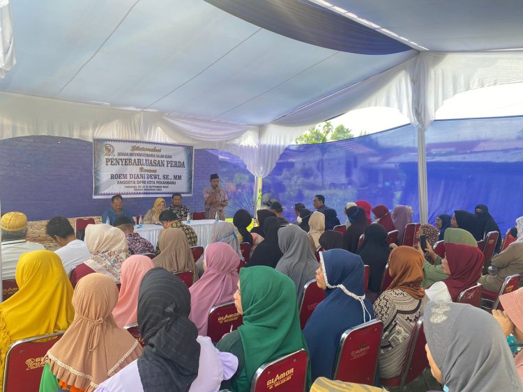 Roem Diani Dewi Melaksanakan Penyebarluasan Informasi Peraturan Daerah Nomor 14 Tahun 2018