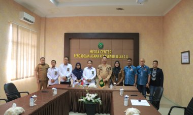 Sekdako Indra Pomi Tandatangani BMN, KONI Pekanbaru Pindah ke Gedung Eks PA