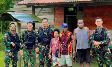 Tim Kesehatan Satgas Yonif 122/TS Rutin Berikan Pelayanan Kesehatan di Kampung Uskuar