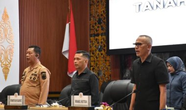 DPRD Pekanbaru Gelar Paripurna Pandangan Fraksi Terhadap Dua Ranperda  