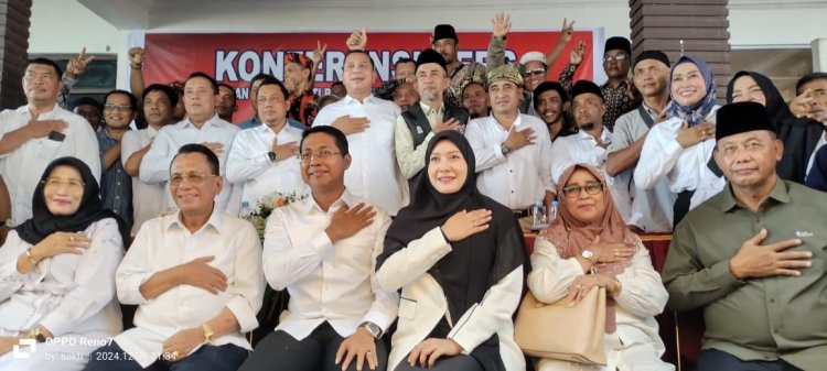 Pasangan H. Bistamam-Jhoni Carles Gelar Konferensi Pers Pascapenetapan Rekapitulasi Pilkada Rohil 2024
