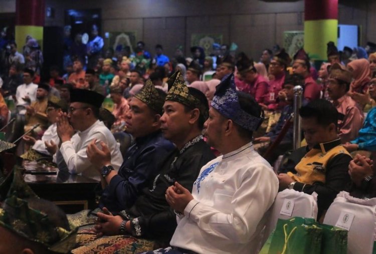 Tengku Azwendi Fajri Hadiri Rapat Paripurna HUT ke-67 Provinsi Riau, Dorong Sinergi untuk Pembangunan Berkelanjutan