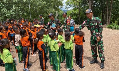 Satgas TNI dan Donatur Bantu Siswa di Perbatasan