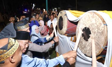 Pawai Takbir dan Mobil Hias Meriahkan Idul Adha di Siak