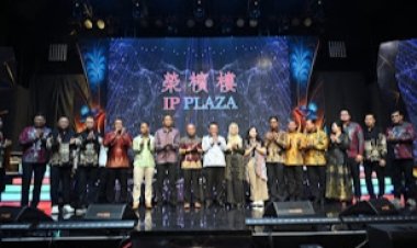 Artis Internasional Meriahkan Bakar Tongkang 2025 di Bagansiapiapi