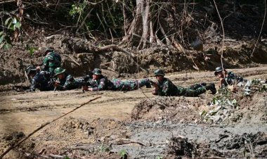 Kontak Senjata di Lanud RSN, Ada Apa?