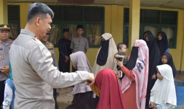 Polres Inhu Salurkan 125 Paket Sembako ke Panti Asuhan Peringati Hari Bhayangkara