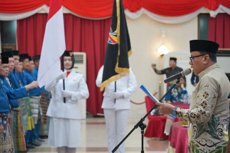 Bupati Kuansing Kukuhkan IKKS Pekanbaru Bersama Gubernur Riau
