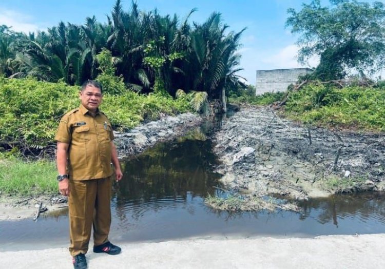 Drainase Jalan Baik-Baik Tembus Sungai Pabrik