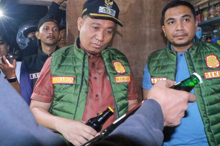 Sidak Tenda Biru, Wawako Pekanbaru Amankan 4 Wanita dan Miras