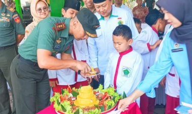 Dandim 0724 Boyolali Bagikan Makanan Bergizi Dukung Program Gizi Presiden Prabowo