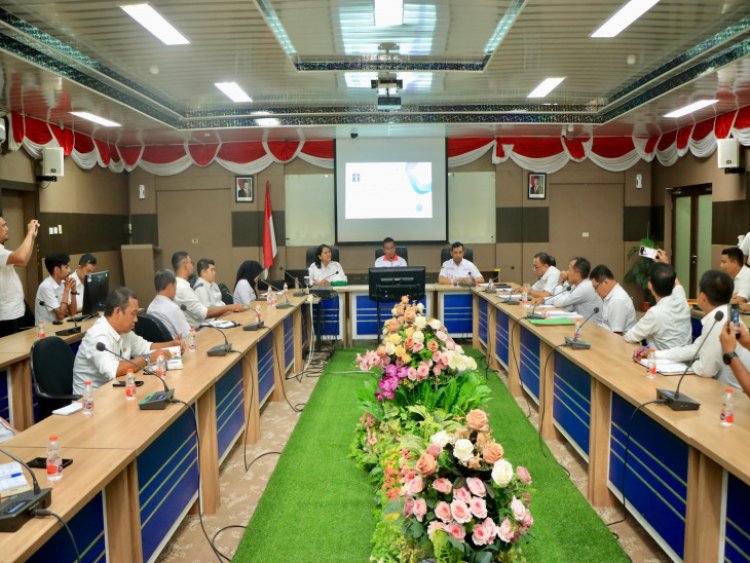 Pembentukan Posbakum Desa/Kelurahan di Kampar Dikebut, Bupati Target Selesai 20 Agustus 2025