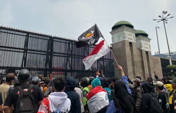 Demo DPR Hari Ini: Mahasiswa BEM Unindra Desak Sahkan RUU Perampasan Aset