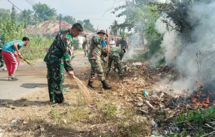 Babinsa Koramil Ampel dan Warga Gladaksari Kompak Gelar Kerja Bakti
