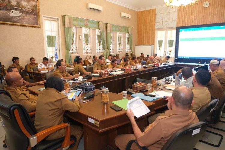 Bupati Siak Instruksikan OPD dan Camat Genjot PAD Hadapi Defisit