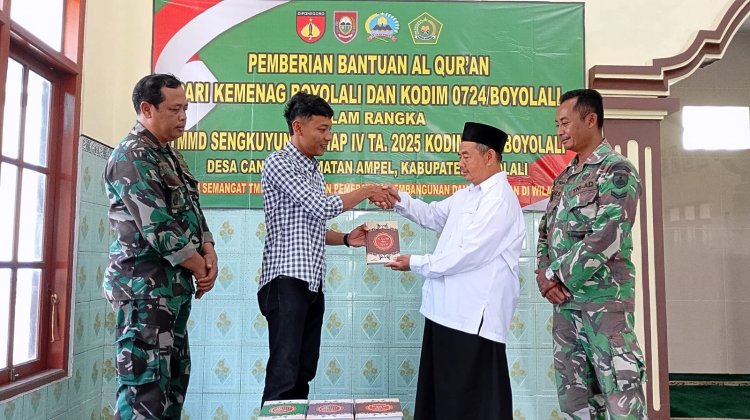 Satgas TMMD Boyolali Serahkan Al-Qur’an ke Masjid Darul Falah