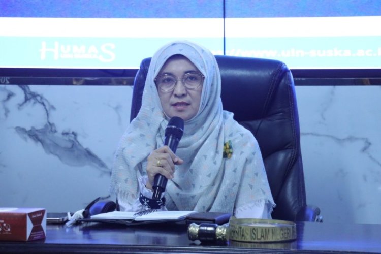 Tiga Dosen UIN Suska Riau Resmi Sandang Gelar Guru Besar