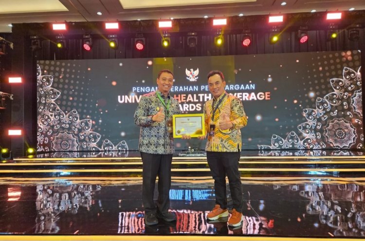 Pekanbaru Terima Penghargaan UHC Awards 2026