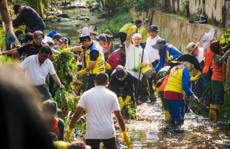 Pemko Pekanbaru dan Pemprov Riau Goro Massal Sukseskan Gerakan Indonesia ASRI