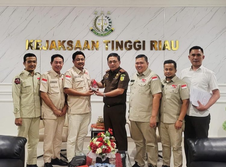 Silaturahmi ke Kajati Riau, Gardu Prabowo Buka Roadshow Jelang Pelantikan