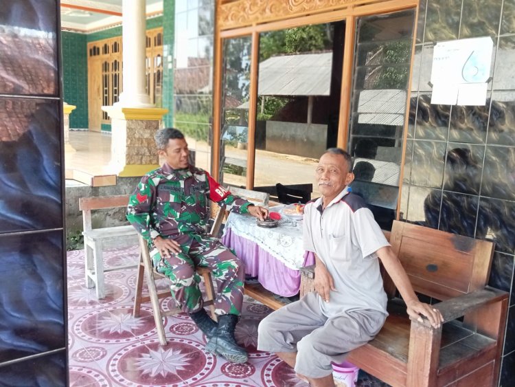 Babinsa Bulukerto Anjangsana di Desa Tanjung, Perkuat Sinergi TNI dan Masyarakat