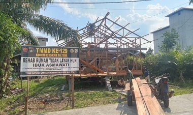 Rumah Ibu Asmawati Capai 35 Persen, Satgas TMMD Ke-129 Kodim 0313/KPR Terus Pacu Pembangunan RTLH