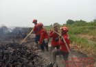 Komitmen RPK PT Arara Abadi Ikut Berjibaku Padamkan Api di Kecamatan Kerumutan