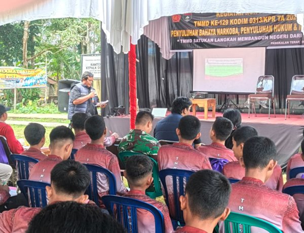 Bentengi Generasi Muda dari Narkoba dan Pelanggaran Hukum, Satgas TMMD ke-129 Kodim 0313/KPR Gelar Penyuluhan di Pangkalan Terap   