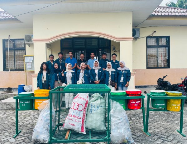 KKN UMRI Edukasi Bank Sampah di Desa Sako Pangean