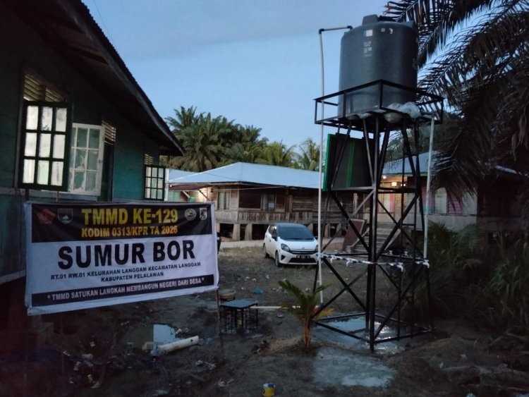 Siap Manfaatkan Air Bersih, Pembangunan Sumur Bor TMMD ke-129 Kodim 0313/KPR di Musholla Alfaizin Rampung 100 Persen